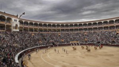 El Alcalde de Alcalá celebra la cancelación de la feria taurina y llama "mala perdedora" a Ayuso