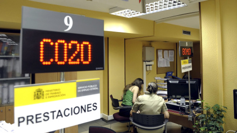 En la imagen, interior de una oficina de empleo de Valladolid. EFE/Archivo