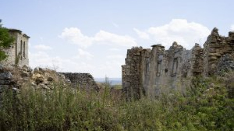 Historia de un pueblo abandonado en la España vacía: del siglo de las luces y la guerra civil a las ruinas