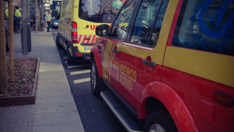 Ambulancias del servicio de emergencias en la Gran Vía madrileña. / 112