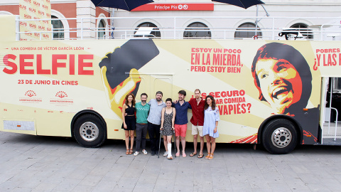 Boscobus mediante el que se promociona la película 'Selfie'.