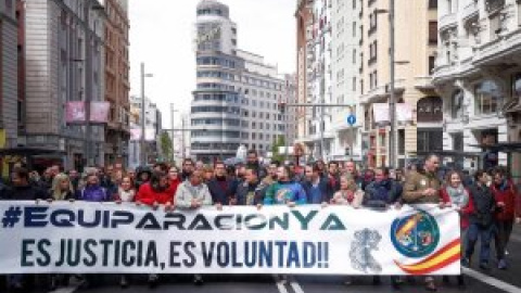 PP, Ciudadanos y Vox salen a la calle junto a Jusapol para exigir la equiparación salarial de la Policía y Guardia Civil