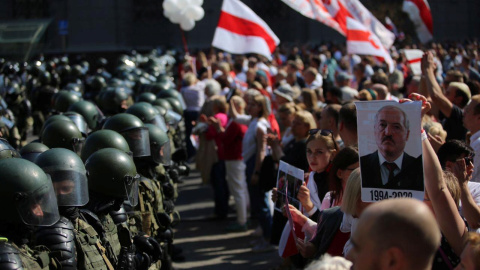 Protestas en Misnk. Fuente: REUTERS.