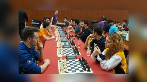 Marta García en una de las rondas del torneo celebrado en la Universitat d'Alacant. | Instagram: @ajedrezsefuv