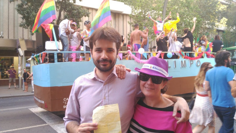 El diputado de Unidos Podemos Javier Sánchez Serna tras ser multado en el desfile del Orgullo de Murcia./Twitter Javier Sánchez Serna