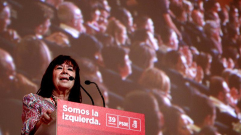 La nueva presidenta del PSOE, Cristina Narbona, interviene ante el plenario del 39º Congreso Federal del PSOE. /EFE