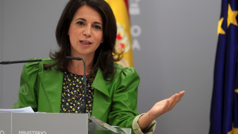 La secretaria de Estado de Sanidad, Silvia Calzón, comparece en rueda de prensa para dar cuenta de los últimos datos de la pandemia de coronavirus en España, este jueves en el Ministerio de Sanidad, en Madrid. EFE/ Fernando Alvarado