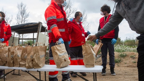 Cruz Roja y el Banco de Alimentos son los principales conectores de la red de distribución del programa.