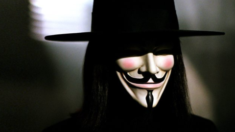 Fotograma de la película 'V de Vendetta', basada en un cómic de Alan Moore.