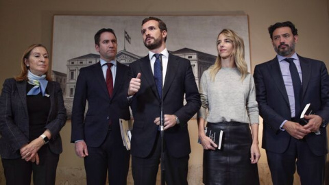 Pablo Casado en una rueda de prensa acompañado de Ana Pastor, Teodoro García Egea, Cayetana Álvarez de Toledo y Guillermo Mariscal en el mes de noviembre. EDUARDO PARRA / EUROPA PRESS