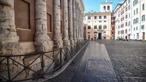 Imagen de la Piazza di Petra en el centro de Roma. EFE