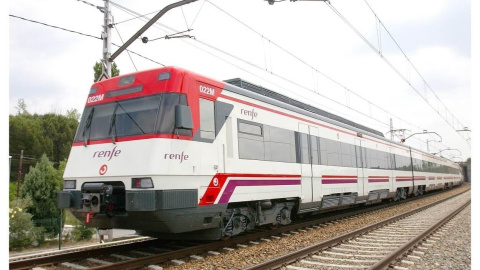 La avería del tren de cercanías tuvo lugar en la estación de Villaverde Bajo, en Madrid. / EFE