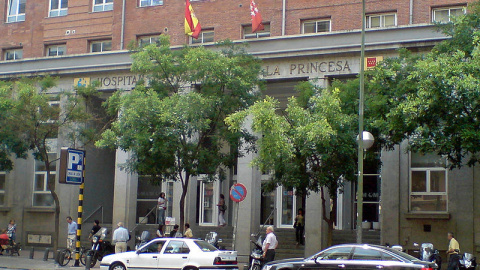 Hospital de la Princesa (puerta principal) - Madrid