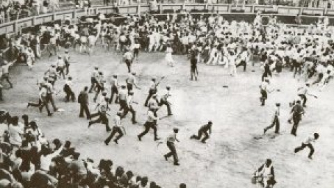 PP, PSOE y Cs rechazan desclasificar los papeles de los sanfermines de 1978 en los que hubo un muerto a disparo de un policía