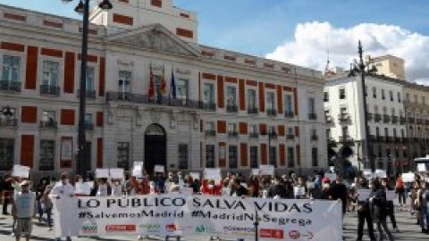 Varias manifestaciones por todo Madrid rechazan las medidas de Ayuso y piden su dimisión