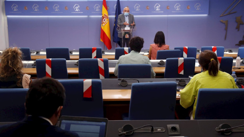 El secretario general del Grupo Parlamentario Socialista, Rafael Simancas, en rueda de prensa tras la reunión de la Junta de Portavoces del Congreso de los Diputados. EFE/ Zipi