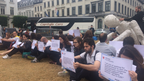 Performance de Sick of waiting frente al Parlamento Europeo /Sick of waiting