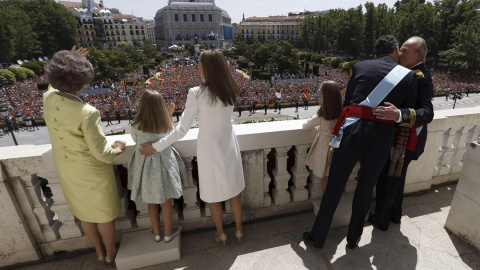 Imagen de archivo del día de la proclamación del rey Felipe VI. EFE/Javier Lizón