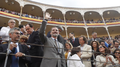 El rey Felipe VI en la Corrida de toros de la Prensa de Madrid. EFE/Javier Lizón