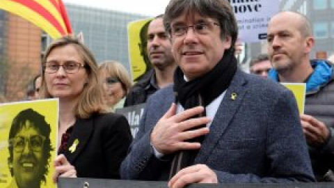 Puigdemont y Comín piden al Constitucional que levante sus órdenes de arresto