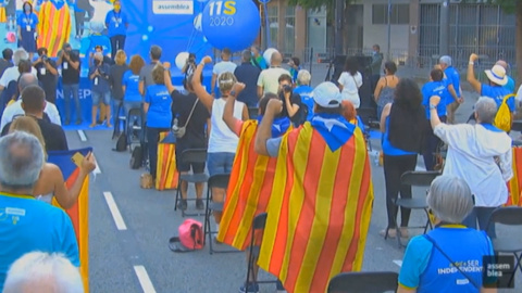 Cataluña celebra una Diada limitada por el coronavirus