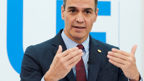 El presidente del Gobierno, Pedro Sánchez, interviene este viernes en rueda de prensa tras la cumbre extraordinaria de la UE celebrada en Bruselas, Bélgica.EFE/ Horst Wagner