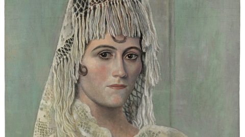 Pablo Picasso (1881-1973), 'Olga Khokhlova con mantilla', Barcelona, verano-otoño 1917. Fundación Almine y Bernard Ruiz-Picasso para el Arte, Madrid. © Photo: Equipo Gasull. Sucesión Picasso, VEGAP, Madrid, 2019.