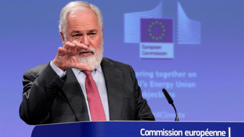 18/06/2019.- El comisario europeo de Energía y Clima, Miguel Arias Cañete, da una rueda de prensa para informar sobre el análisis de la Comisión Europea sobre los borradores de los Planes Nacionales de Energía y Clima presentados por los Estados miem