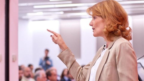 Fuencisla Clemares, directora general de Google España y Portugal, durante su intervención en la Fundación CRE100DO