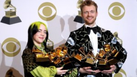 Billie Eilish hace historia en los premios más importantes de la música y Rosalía se alza con su primer Grammy