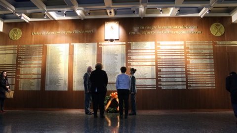 El polémico memorial fue inaugurado el 17 de mayo del año pasado en el salón de actos de la comandancia de la  Guardia Civil de Zaragoza. /GUARDIA CIVIL