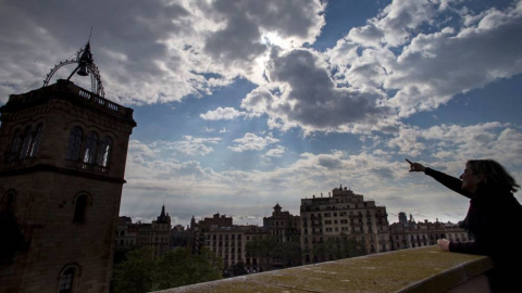 Imagen del campanario de la Universidad de Barcelona. | EFE