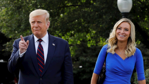 El presidente de EEUU, Donald Trump, y la portavoz de la Casa Blanca, Kayleigh McEnany, /EFE