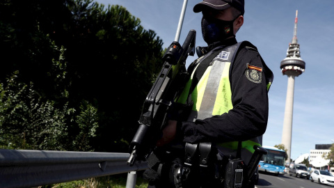 05/10/2020  - Control policial en el acceso a capital. EFE/Mariscal