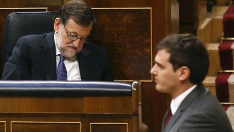 El presidente del Gobierno, Mariano Rajoy, y el líder de Ciudadanos, Albert Rivera, en el Congreso. Archivo REUTERS