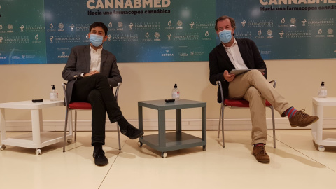 Presentación de CANABMED, Óscar Pares y Guillermo Baguería. / SANTIAGO F. REVIEJO