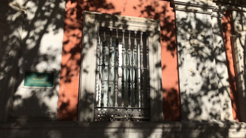 La pared donde estaba instalada la placa a Largo Caballero.- MÁS MADRID