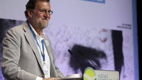 El presidente del Gobierno y del Partido Popular, Mariano Rajoy, durante su intervención en la jornada inaugural de la Escuela Miguel Ángel Blanco.EFE/Luis Tejido