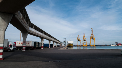 Puerto de València / HELENA OLCINA