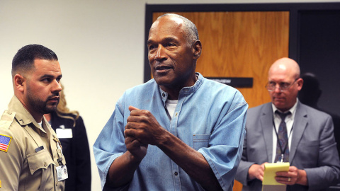 O.J. Simpson, tras conseguir la libertad condicional. REUTERS/Jason Bean