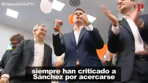 Rivera se decanta por la 'chaqueta azul' mientras algunos de su partido le dan la espalda