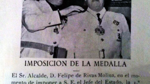 PSOE y PP se alían en un pueblo de Ciudad Real para mantener la Medalla de Oro a Franco. Periódico CLM