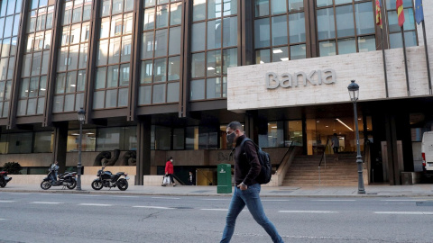 23/10/2020.- Vista general de la sede Central de Bankia este viernes cuando los consejos de administración de CaixaBank y Bankia se reúnen hoy en València para avanzar en su fusión por absorción y aprobar la convocatoria de las juntas de accionistas 