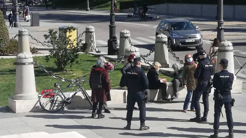 Momento de la intervención de la Policía Nacional ante el colectivo Apostasía Feminista.