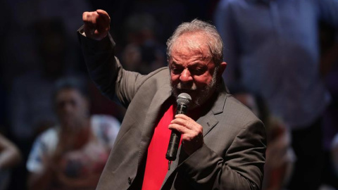 Fotografía de archivo del expresidente brasileño Luiz Inácio Lula da Silva mientras habla durante un acto. - EFE