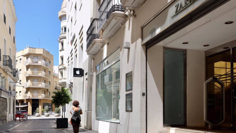 Una tienda de Zara, la principal enseña de Inditex, en el centro de Huelva. E.P.