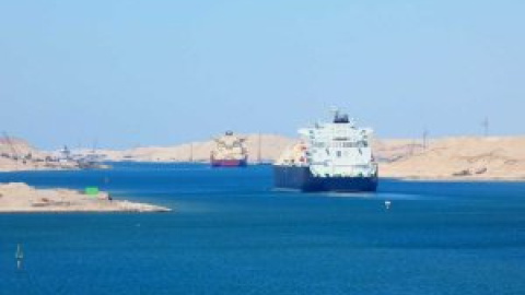 Suez, enlace y cuello de botella entre el Mediterráneo y el Mar Rojo