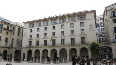 Exterior de la Audiencia de Alicante /EUROPA PRESS