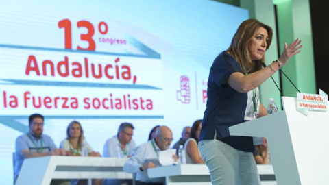 La presidenta andaluza y secretaria general del PSOE-A, Susana Díaz, durante su intervención en el 13 Congreso del PSOE Andaluz que se celebra hoy en Sevilla. EFE/Julio Muñoz