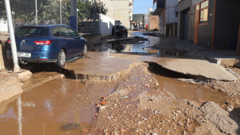 Imatge d'un carrer d'Alcanar afectat pels aiguats de l'1 de setembre.